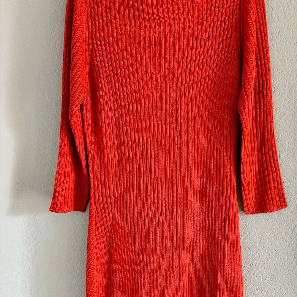 This soft sweater dress is just in time for fall! 🍁 - Picture 2 of 5